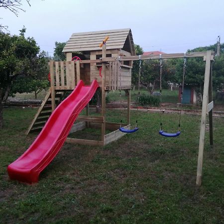 Casa Das Laranjeiras E Parque Infantil Azeitao Exterior photo