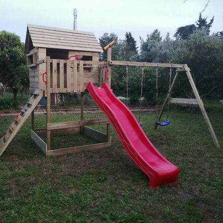 Casa Das Laranjeiras E Parque Infantil Azeitao Exterior photo